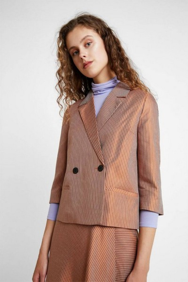 https://stylease.co/uploads/products/3TOl337fqoZDRA9Npt2vttI2Rj0PyKPBk4UmQnUQ.jpg