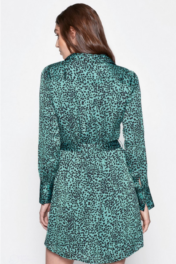 https://stylease.co/uploads/products/3i968pvd81X6EvQuUt3UeN6WG8pDCg1ZZE8W98LG.jpg