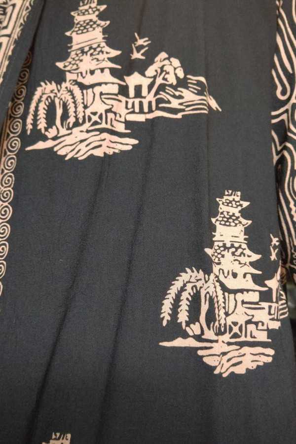 https://stylease.co/uploads/products/3zMcJ9sos3VGgOMUklWGFSVmyePGKIZaSUY5OQek.jpg