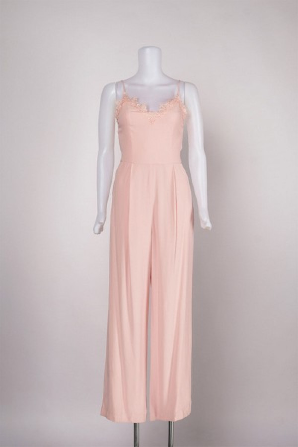 https://stylease.co/uploads/products/8LaqUlc2zAsSPUmzJgxD7I8D4CmSnxUaOymCDWyL.jpg