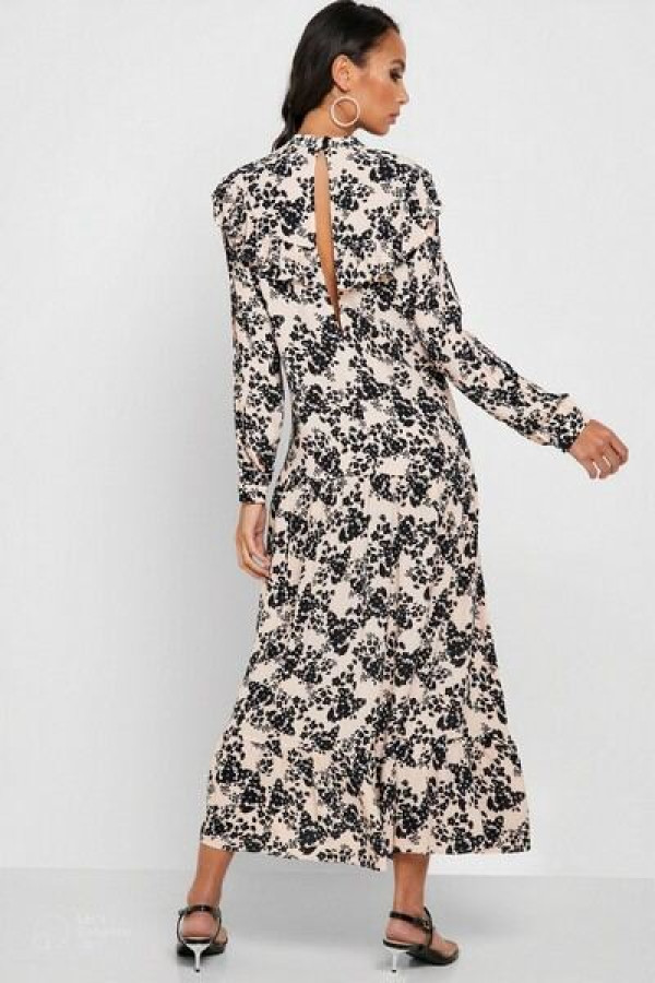https://stylease.co/uploads/products/D1uViigdX9jldrVKgVt2nVZospLXGKOow9MqWK3o.jpg