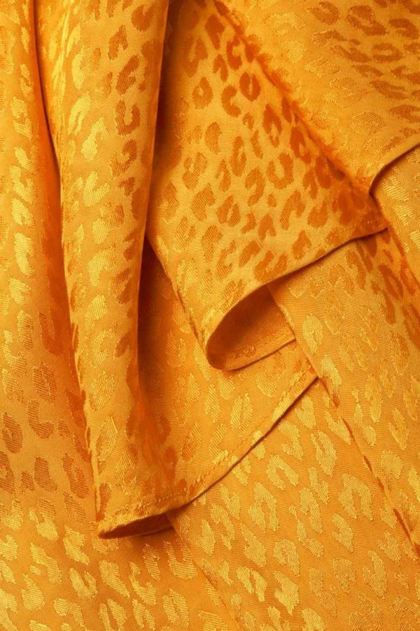 https://stylease.co/uploads/products/F4OiC5413uirTOklD4bFyDhPEDjlJYRCxtiRLgXJ.jpg