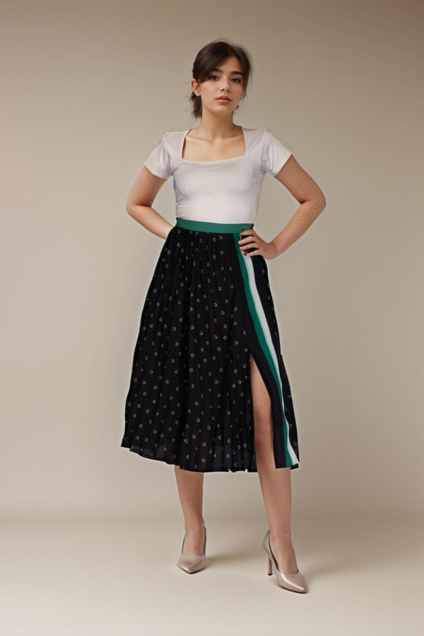 Black & Green Floral Pleated Skirt