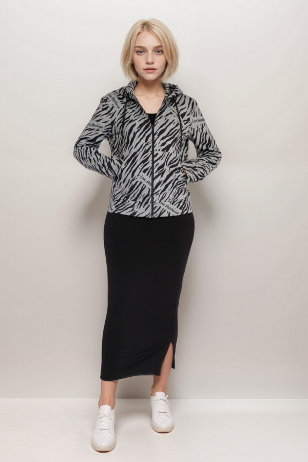 https://stylease.co/uploads/products/Nx0HKZ6Kt0HlCCM6CnGkRHH6Kl3gOFZbSjY5c5Zh.jpg