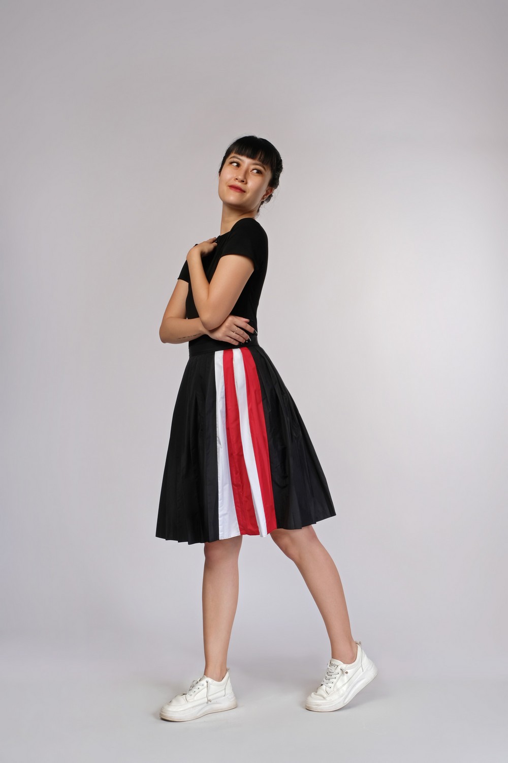 Side Stripe Pleated Skirt