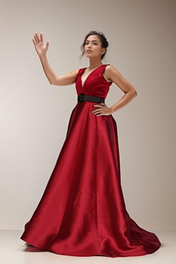 https://stylease.co/uploads/products/RNqlzXF6rZ58ytSTDRTJjdOCHE3E7SpH6tkwvbVY.jpg