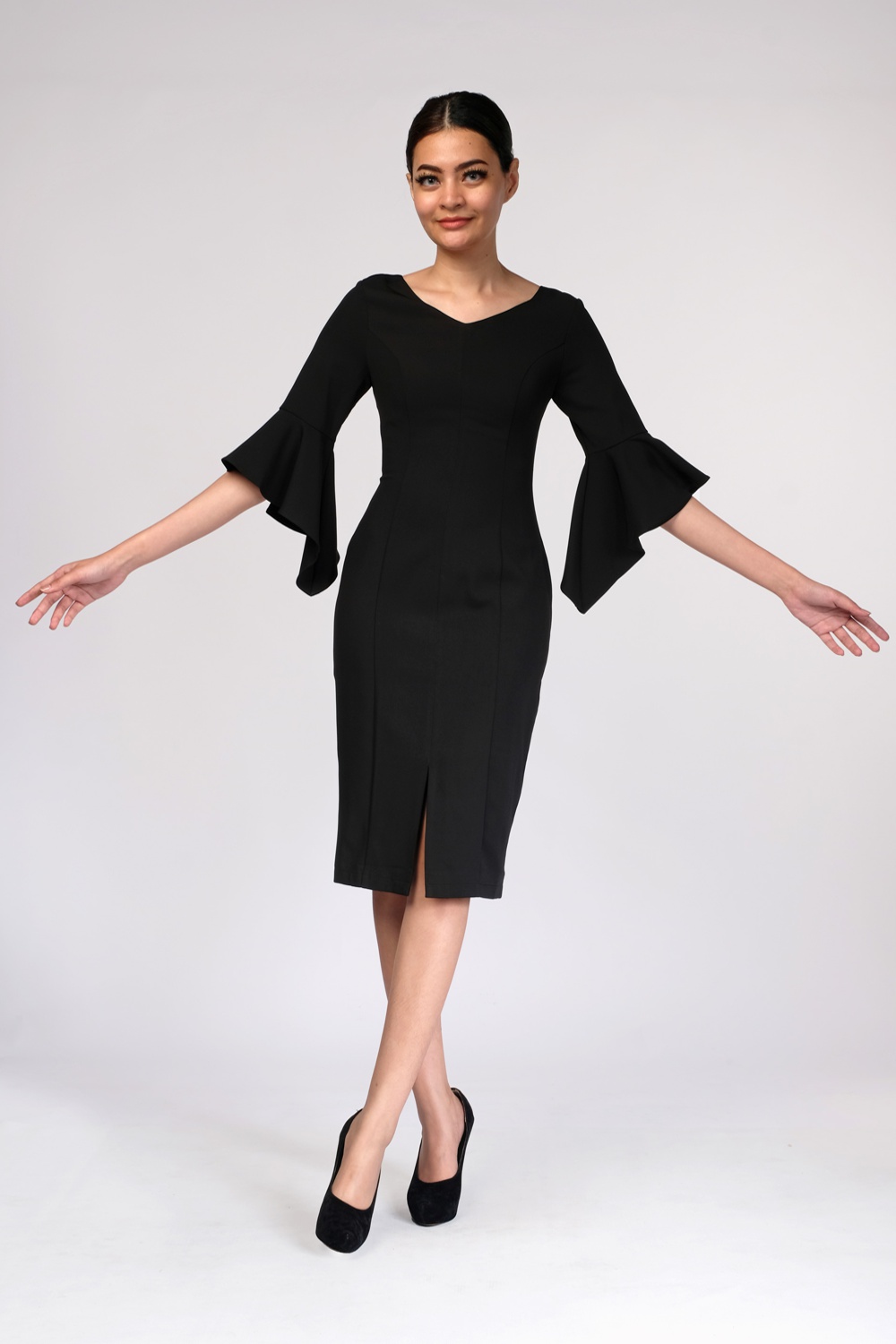 Eleresta Bell Sleeve Midi Dress Black