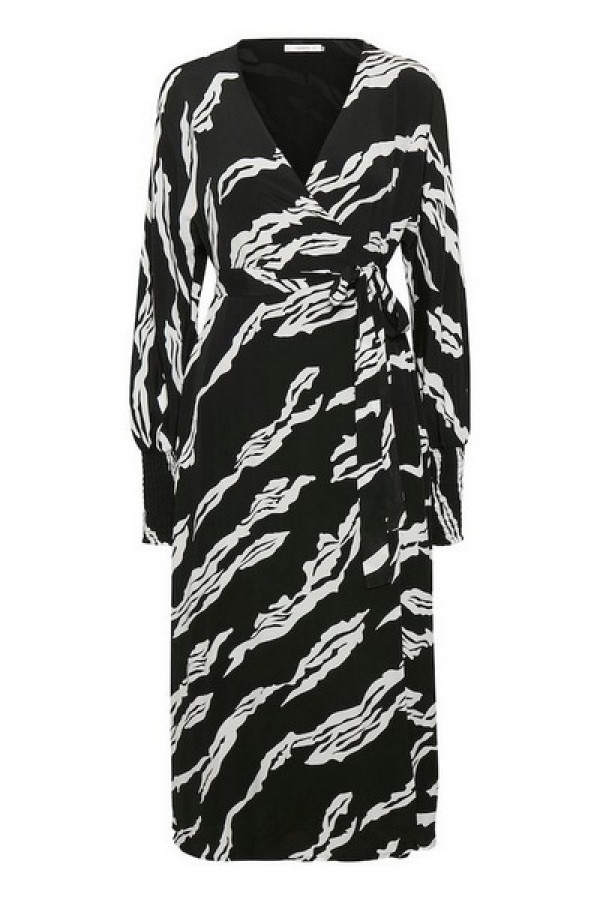 https://stylease.co/uploads/products/RlnoiRLUB12gQsxdZASOTJX2uL7ti9jO8WPAWebx.jpg