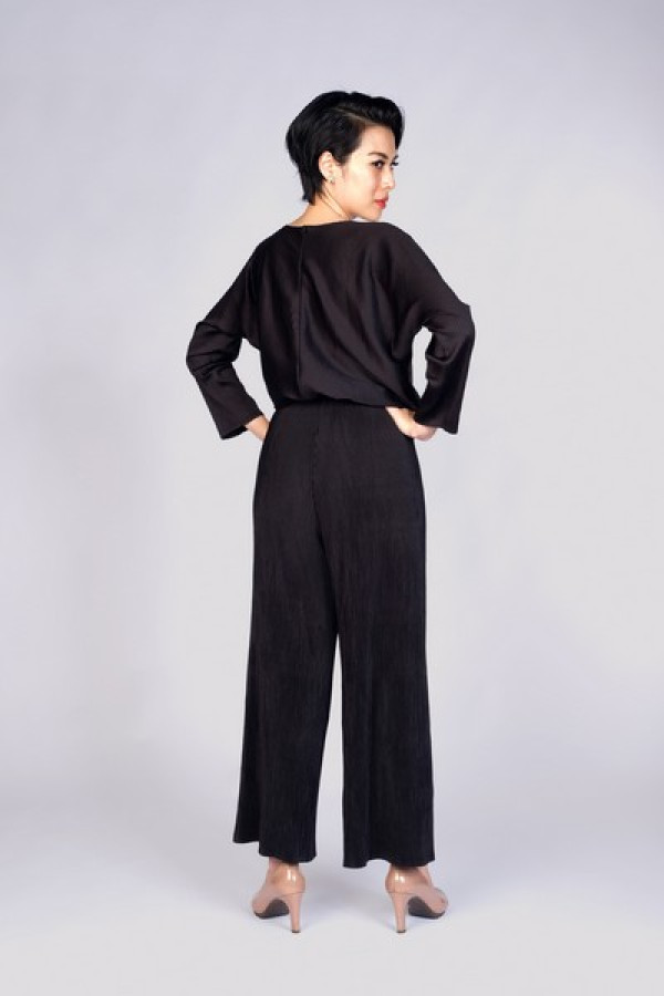 https://stylease.co/uploads/products/SJl1FriTMASzZy2KsqNAXVKdBmCCsdvnXZqIi8nF.jpg