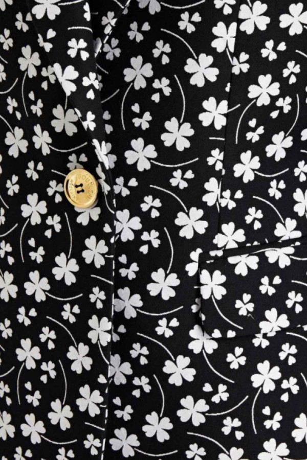 https://stylease.co/uploads/products/TRyL5dYqO9V9buVIJ0pfZwesgouyqueT8CKl8l04.jpg
