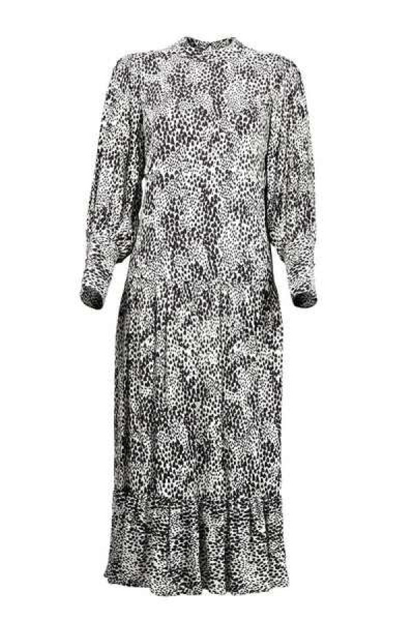 https://stylease.co/uploads/products/dzLcr96GkFG7ijbQl38tYb9xe2RmUXg9ju5qS1yX.jpg