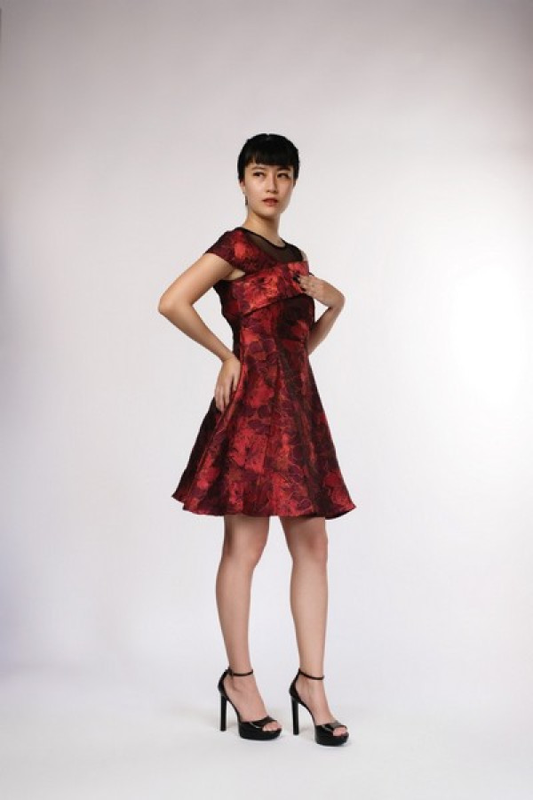 https://stylease.co/uploads/products/gjcdipC9FRcssbtSUTTI15JUc8BgqRExBJbNVvps.jpg