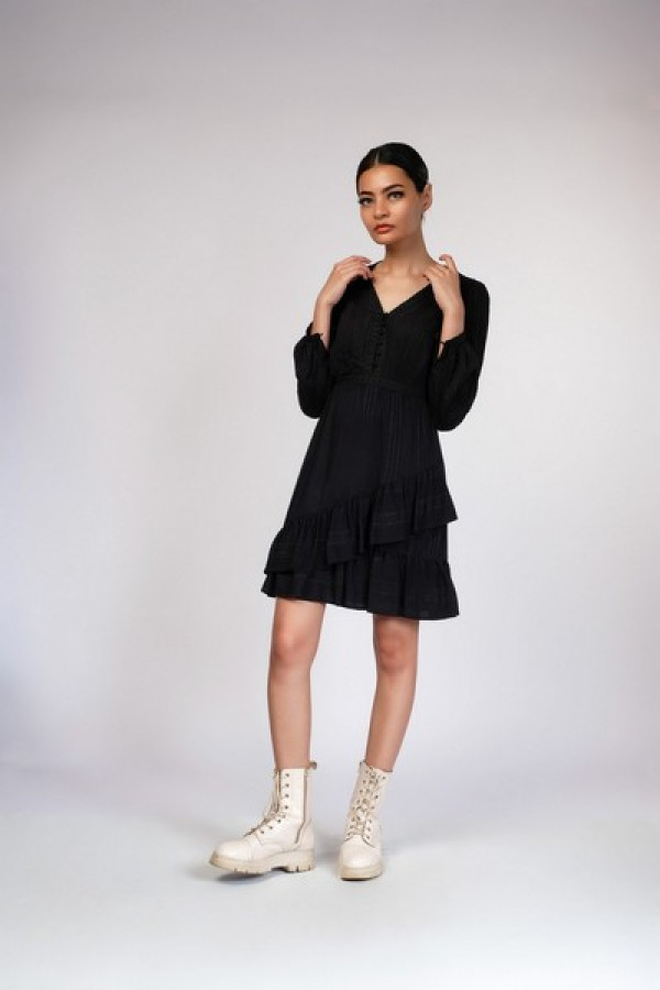 https://stylease.co/uploads/products/gtNbeOVIDoMC5pQYg226hD2r5rwOuvUqCe7c2ciy.jpg