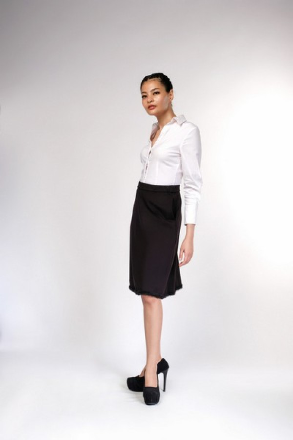 https://stylease.co/uploads/products/k96dmqBG1oM0lQWibYPQ26e0g3LM93t16GKFUce1.jpg